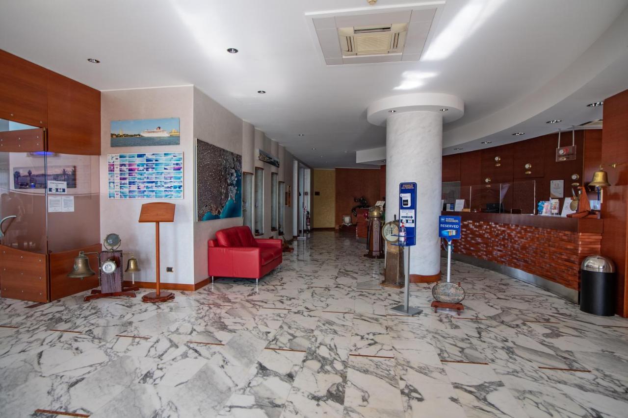 Best Western Hotel Nettuno Bríndisi Exterior foto