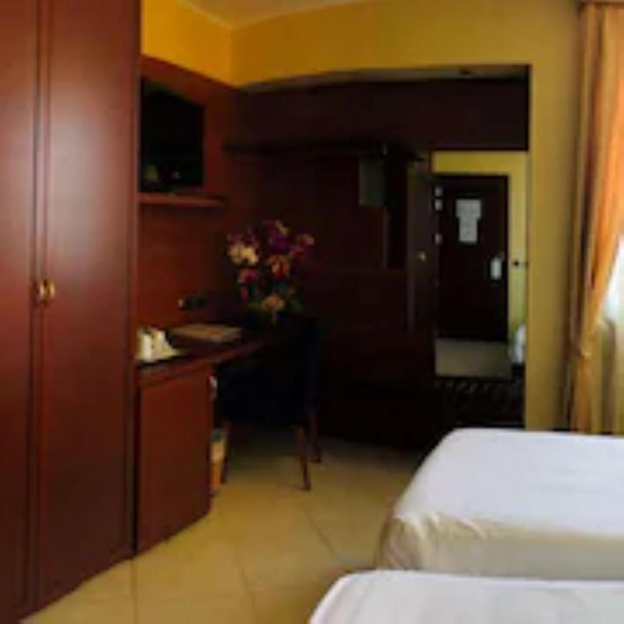 Best Western Hotel Nettuno Bríndisi Exterior foto